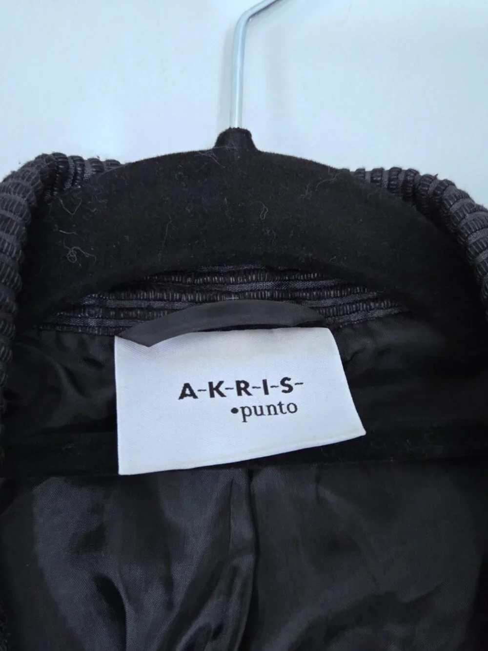 Akris Punto Dark Charcoal Gray Textured Blazer Size 8